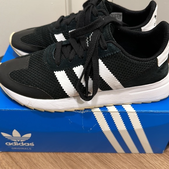 Adidas Flashrunner FLB Tennis Shoes - Picture 2 of 7
